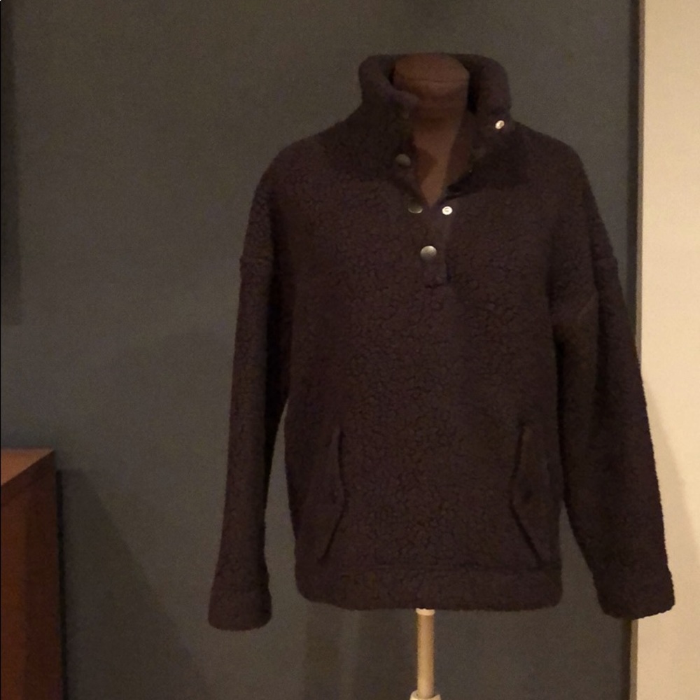 Jcrew vintage fleece pullover 2019 collection.